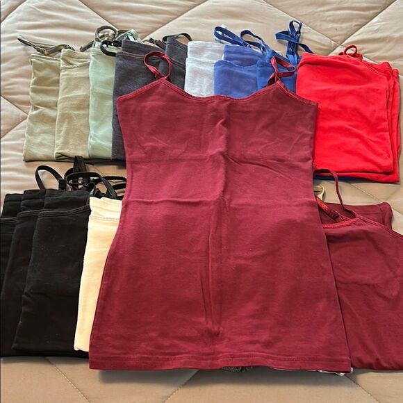 19 tank tops XS/S - Picture 1 of 3